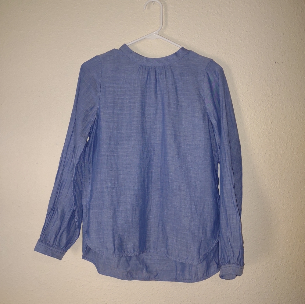 Everlane chambray type top